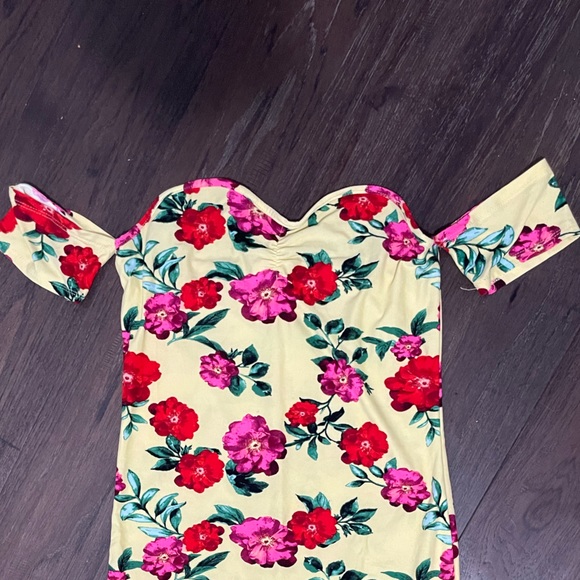 Floral Dress - Picture 2 of 5